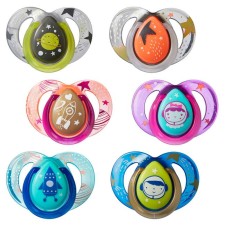Tommee Tippee Night Τime Orthodontic Silicone Soothers 6-18m x 2 Pieces Available in Various Colours
