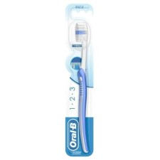 Oral B Indicator 35 Medium Toothbrush