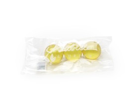 Isabelle Laurier 3 yellow bath oil pearls
